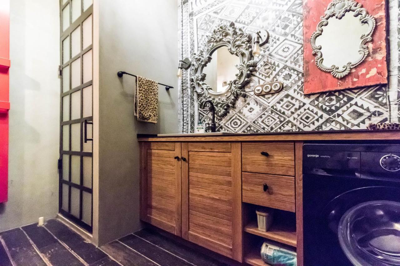 Castle Downtown Apartment บูดาเปสต์ ภายนอก รูปภาพ