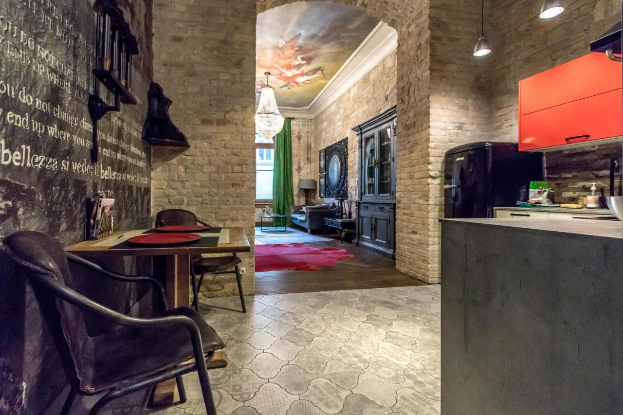Castle Downtown Apartment บูดาเปสต์ ภายนอก รูปภาพ
